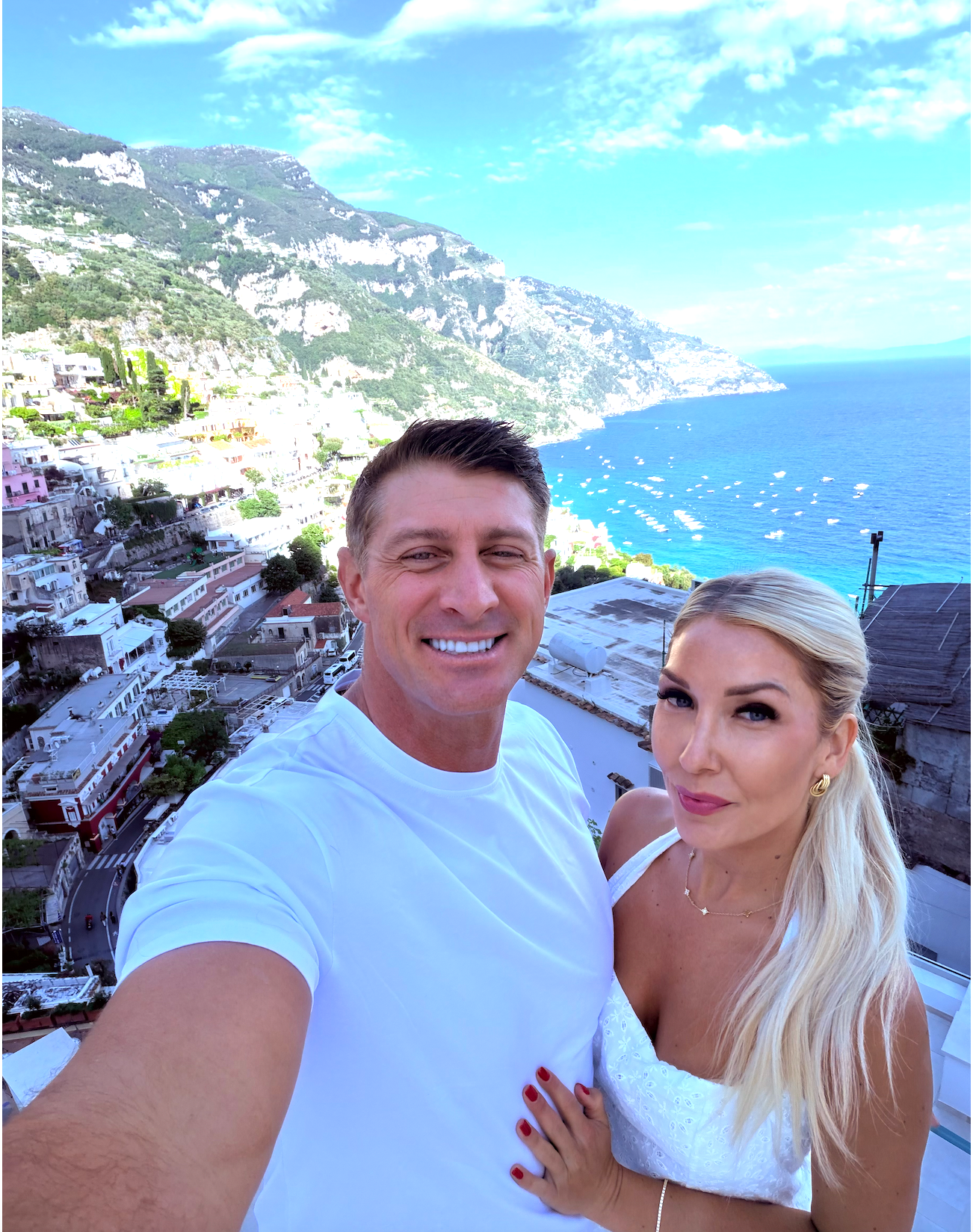 Devin and Summer overlooking the Amalfi Coast